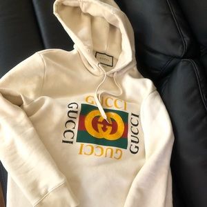 Gucci oversize sweatshirt with Gucci Logo